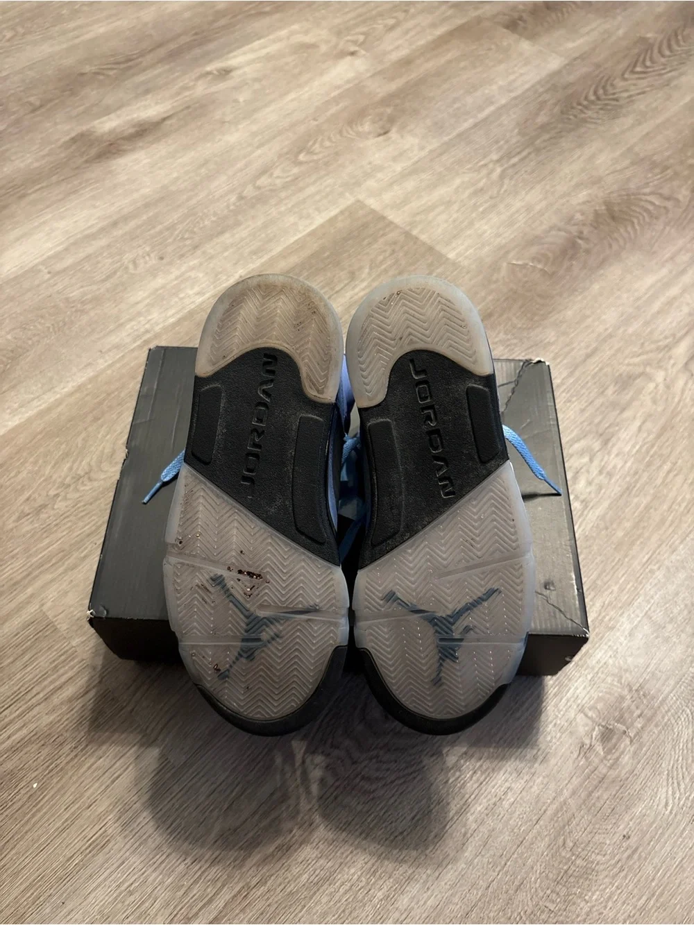 Jordan 5 UNC